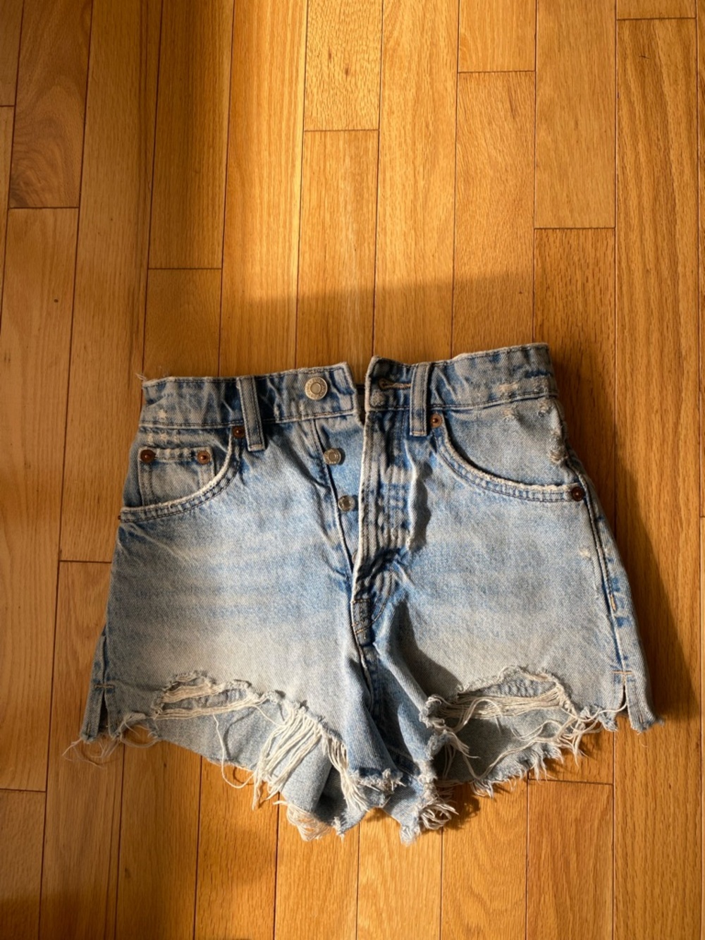 Zara High Rise Denim Shorts - Picture 2 of 4